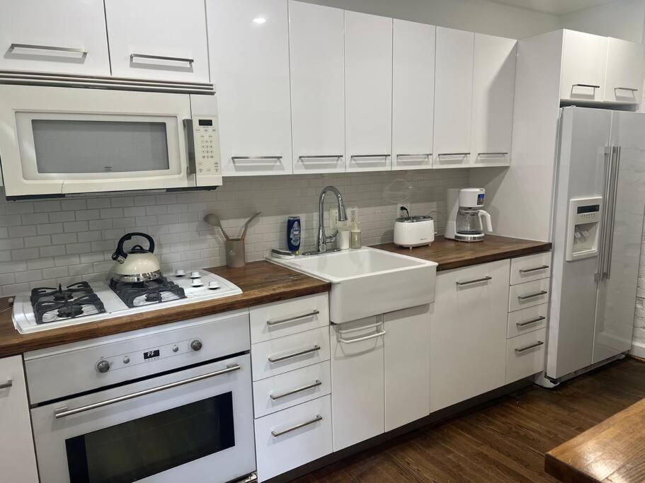 3-Bedroom House With Cute Patio Explore Dc On Foot Distrito de Colúmbia Exterior foto