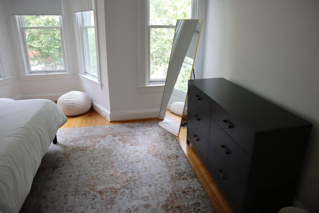 3-Bedroom House With Cute Patio Explore Dc On Foot Distrito de Colúmbia Exterior foto