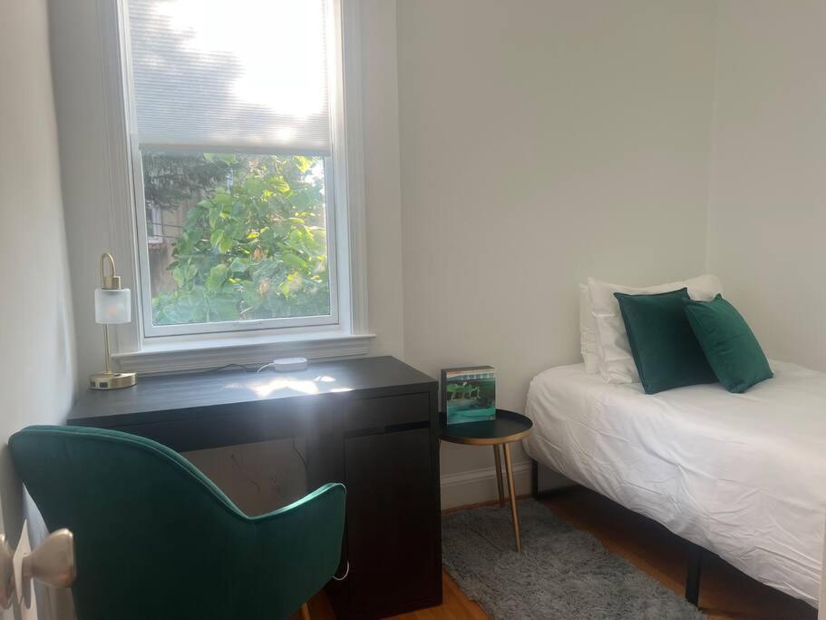 3-Bedroom House With Cute Patio Explore Dc On Foot Distrito de Colúmbia Exterior foto